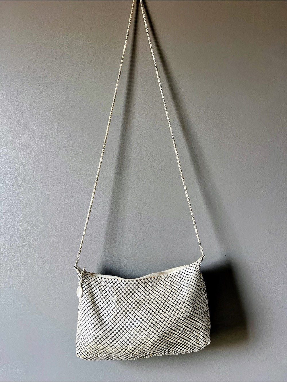 Vintage Blockchain Woven Shoulder Bag in Pearly Cream